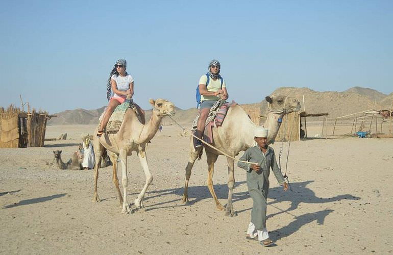 Buggy Fahren am Nachmittag durch die Wüste von Marsa Alam