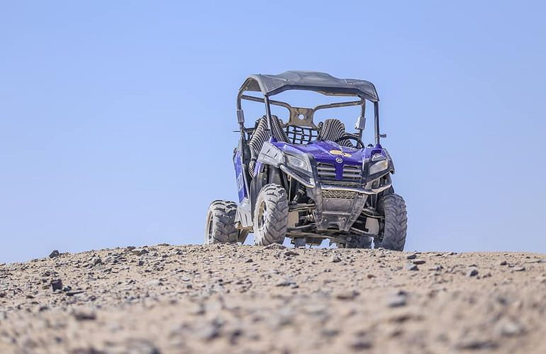 Buggy Fahren am Nachmittag durch die Wüste von Marsa Alam