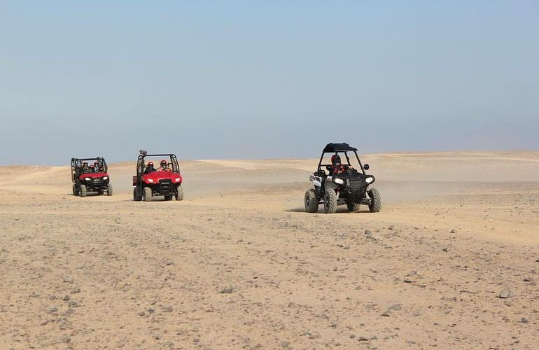 Buggy Fahren am Nachmittag durch die Wüste von Marsa Alam