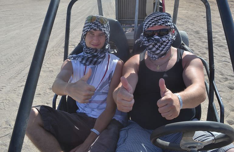 Buggy Tour in Marsa Alam am Morgen mit Kamelreiten