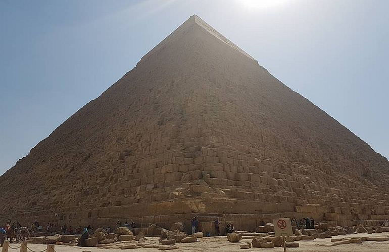 Tagesausflug von Marsa Alam zu den Pyramiden in Kairo