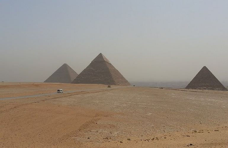 Tagesausflug von Marsa Alam zu den Pyramiden in Kairo