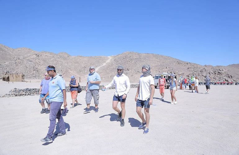 Kombi-Wüstentour in Marsa Alam: Quad, Jeep und Kamelreiten