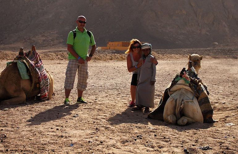 Kombi-Wüstentour in Marsa Alam: Quad, Jeep und Kamelreiten