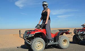 Quad Safari am Morgen in Marsa Alam mit Kamelreiten im Beduinendorf