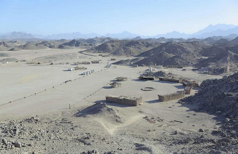 Quad Safari am Morgen in Marsa Alam mit Kamelreiten im Beduinendorf