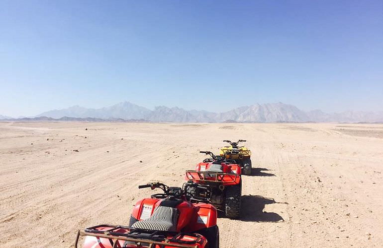 Quad Safari am Morgen in Marsa Alam mit Kamelreiten im Beduinendorf